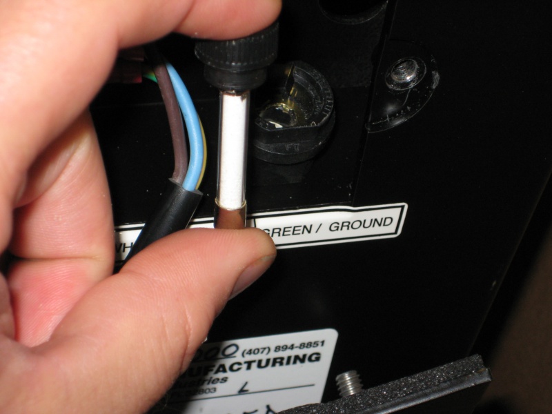 File:TRF PQL PS PHOT SouthernMfg IlluminatedStNameSign Fuse.JPG