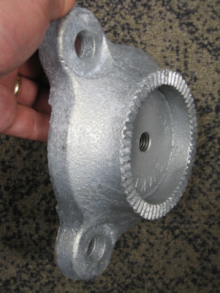 File:TRF PQL PS PHOT XcessoriesSquared SurfaceMountAnchor IsoBase.JPG