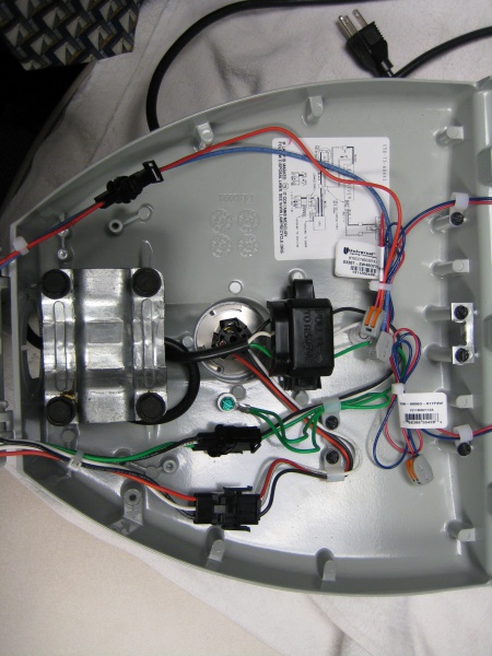 File:TRF PQL SL PHOT AmericanElectric Autobahn WiringCompartment.JPG