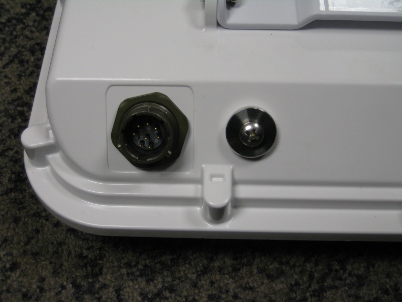 File:TRF PQL TS PHOT Wavetronix PresenceRadarDetector CablePort.JPG